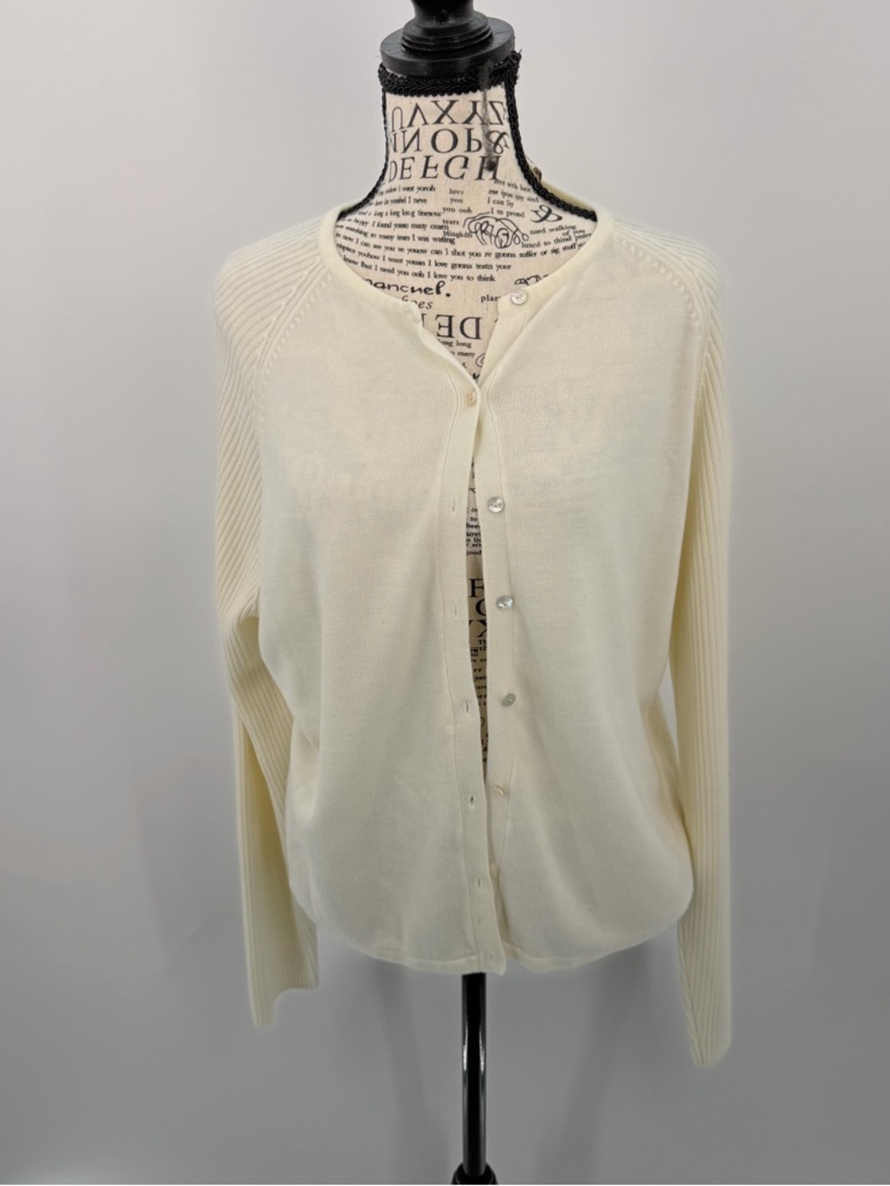 Vintage Carolyn Taylor Cream Button Cardigan Pearl Buttons Size L